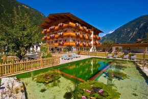 Отель Landhotel Rauchenwalderhof  Майрхофен
